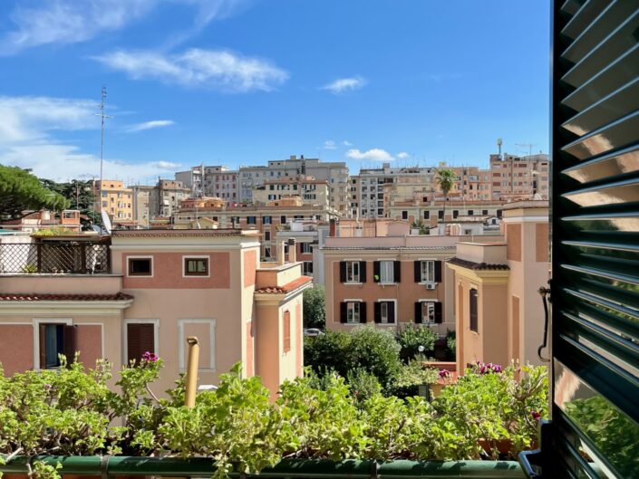 Boutique Holiday Apartment Rome Center Balcony