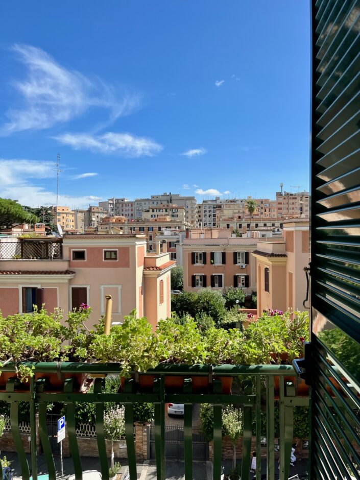 Boutique Holiday Apartment Rome Center Balcony